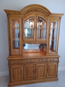 Beauliful Kushwood Oak China Hutch with Leaded Glass