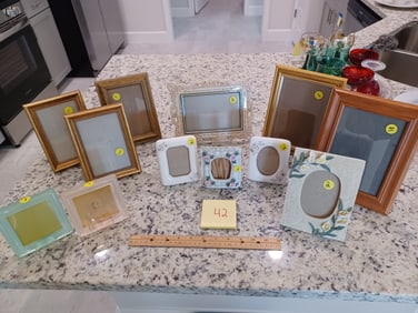Lot of Picture Frames / wood & Porcelain
