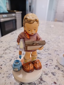 Hummel Figurine The Artist