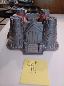 NEW Nordic Ware Castle Bundt Cake Mold