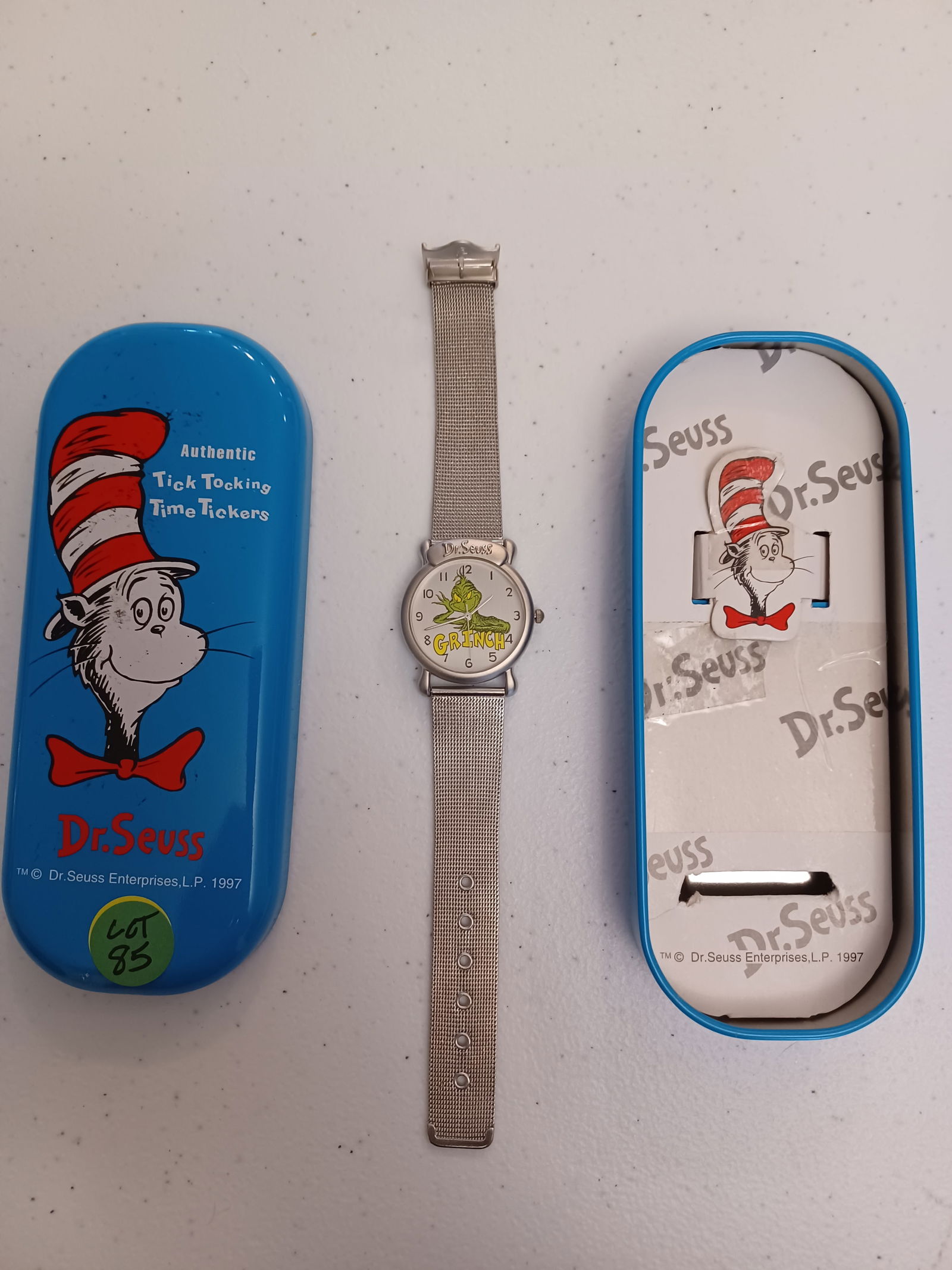 Doctor Seuss Grinch Fossil Watch in case / needs battery: Doctor Seuss Grinch Fossil Watch in case / needs battery