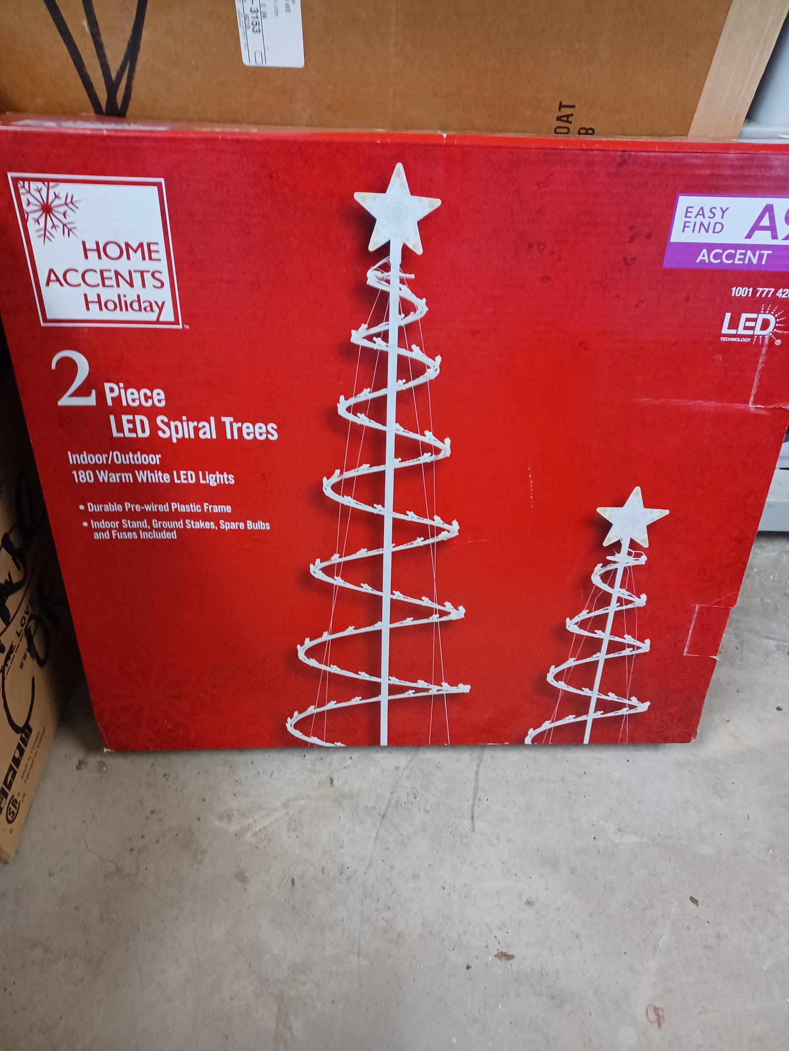 Box with LED Spiral Christmas Trees: Box with LED Spiral Christmas Trees