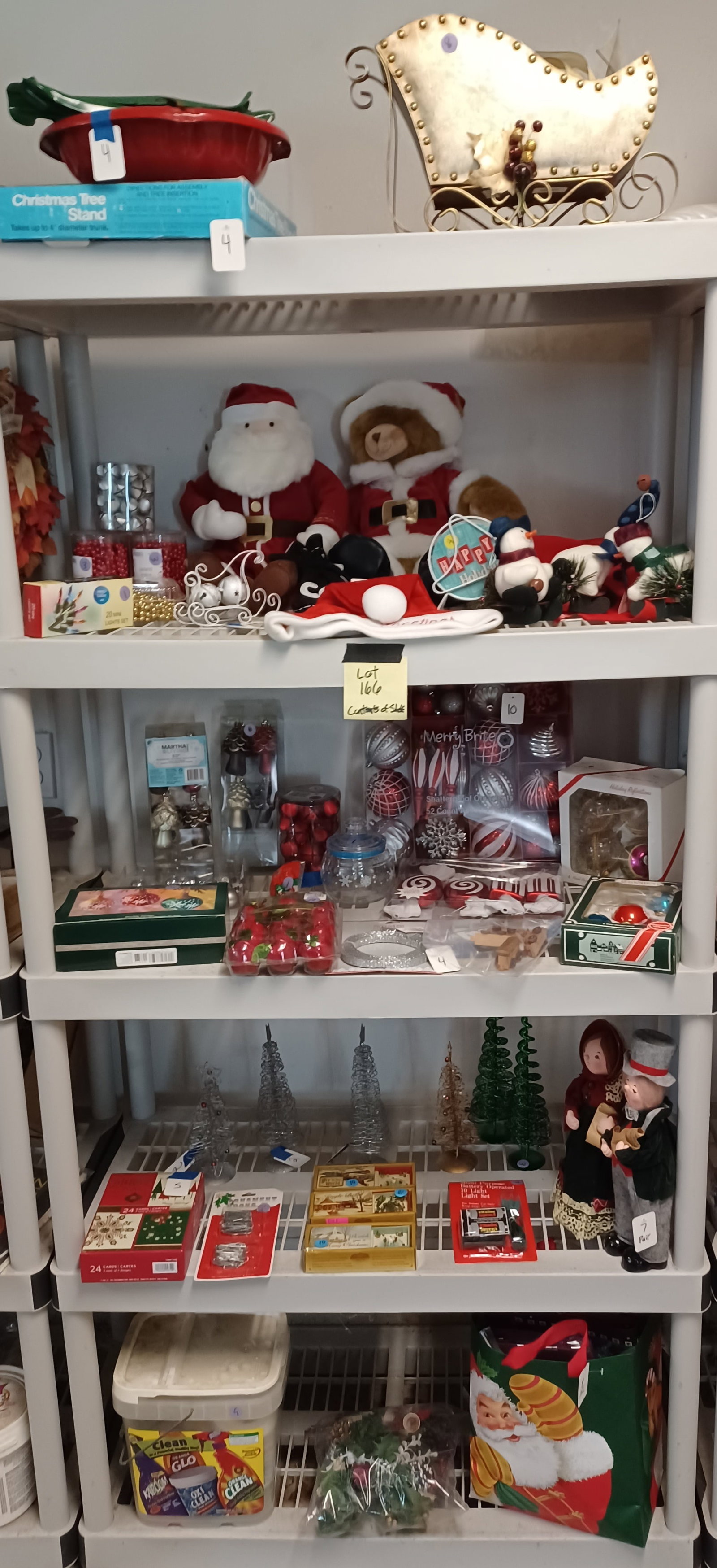All contents of the shelves /Christmas Decorations: All contents of the shelves /Christmas Decorations