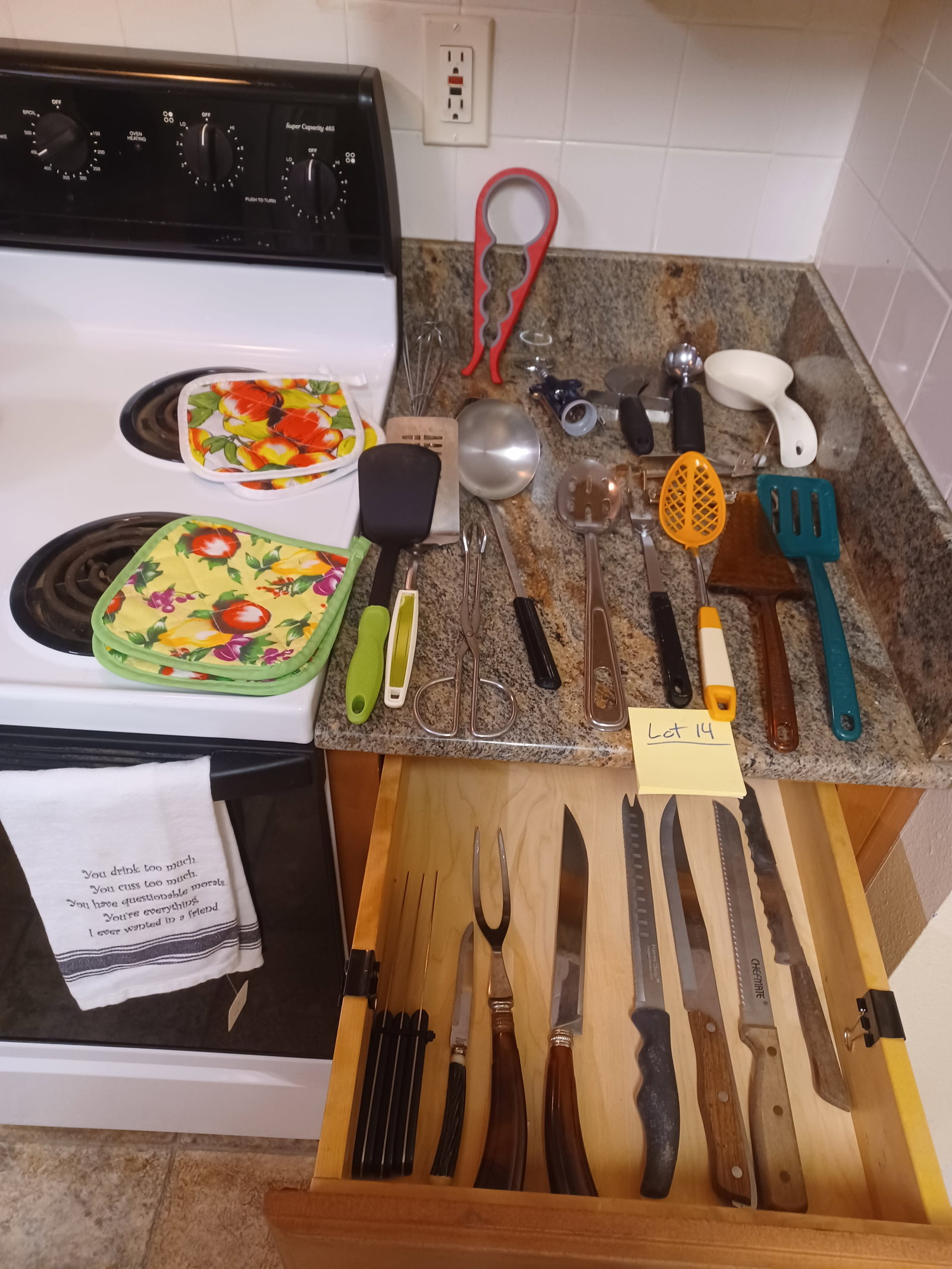 Lot of Serving / Cooking Utensils all shown: Lot of Serving / Cooking Utensils all shown