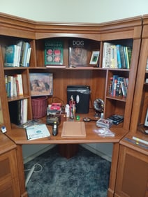 Corner Desk /  will need to be disassembeled