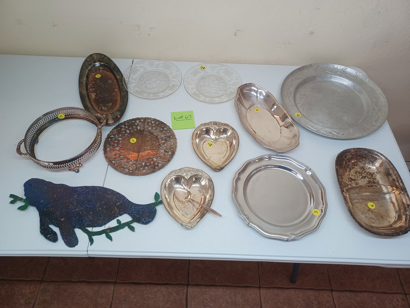 Large Lot of Silver Plate, Alluminum, etc Pieces (1 of 10)