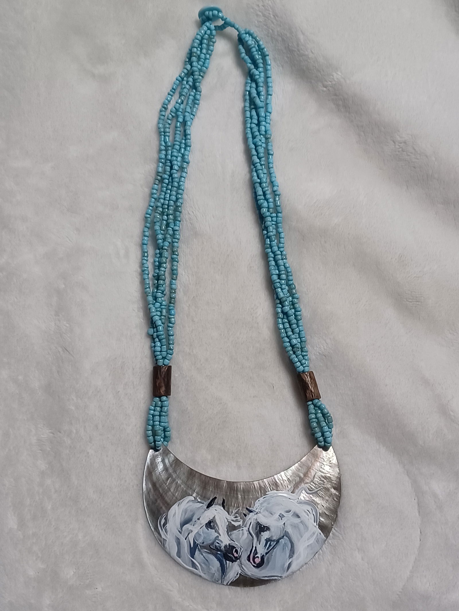 Turquois & Mother of Pearl Bead Necklace with Painted Horses: Turquois & Mother of Pearl Bead Necklace with Painted Horses