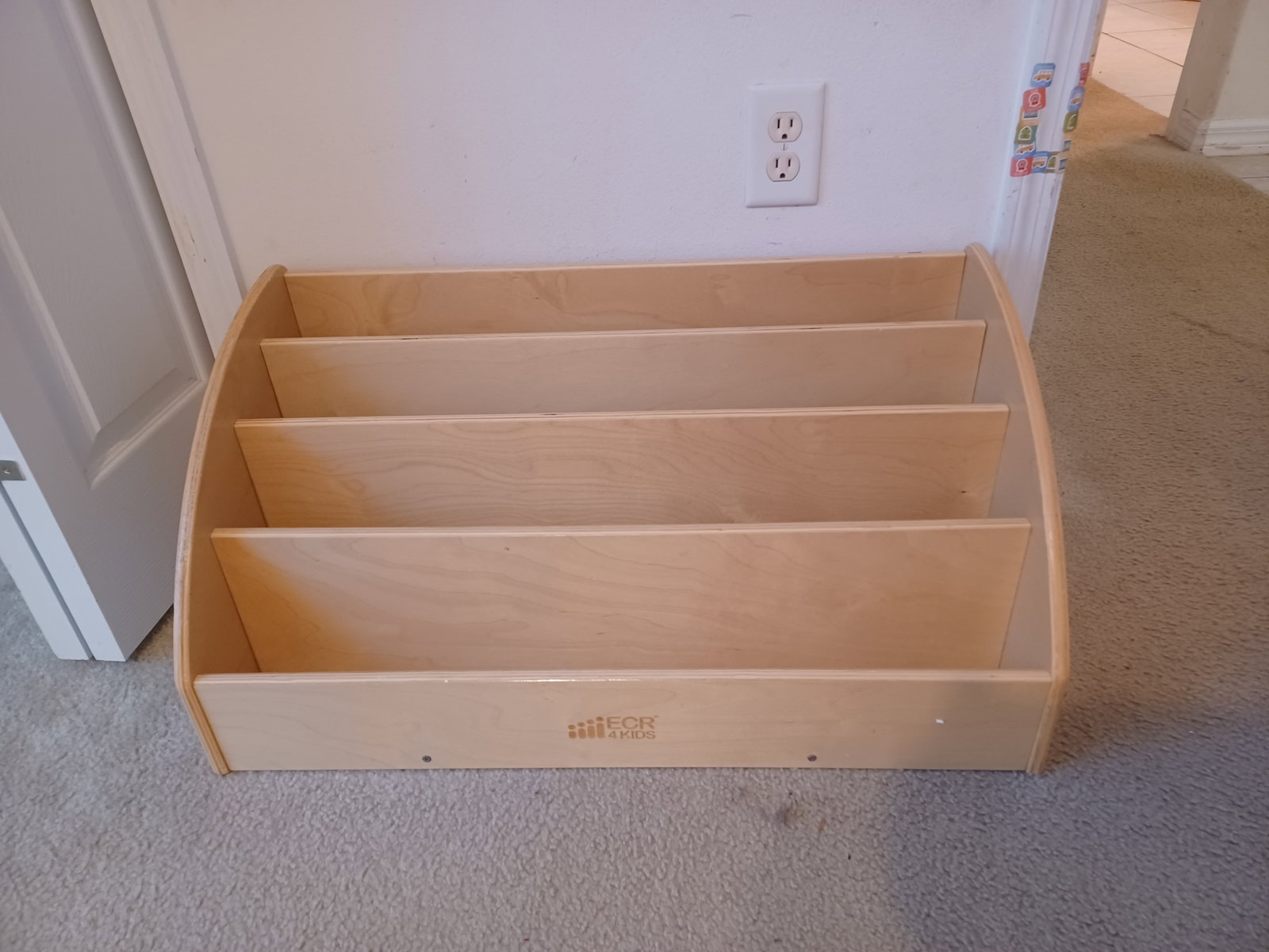 Wood Book Rack: Wood Book Rack
