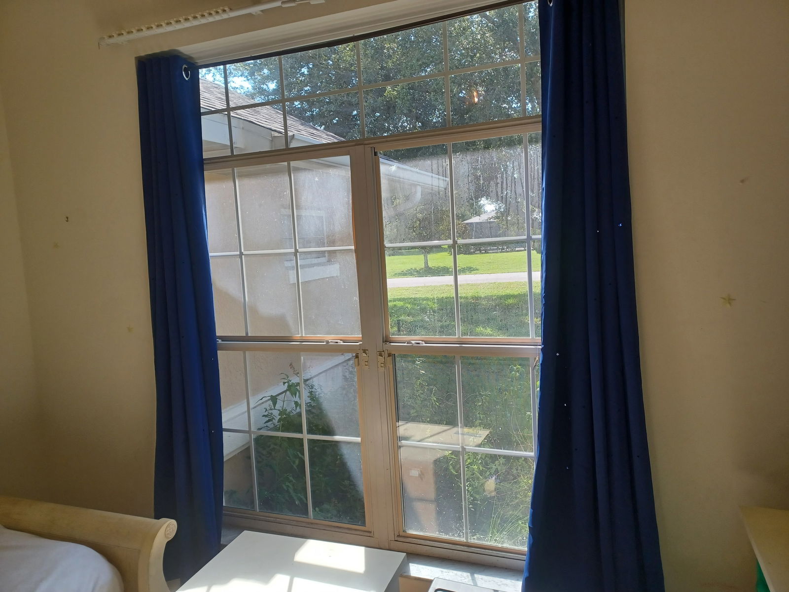 Black Out Curtains with Show Through Stars: Black Out Curtains with Show Through Stars