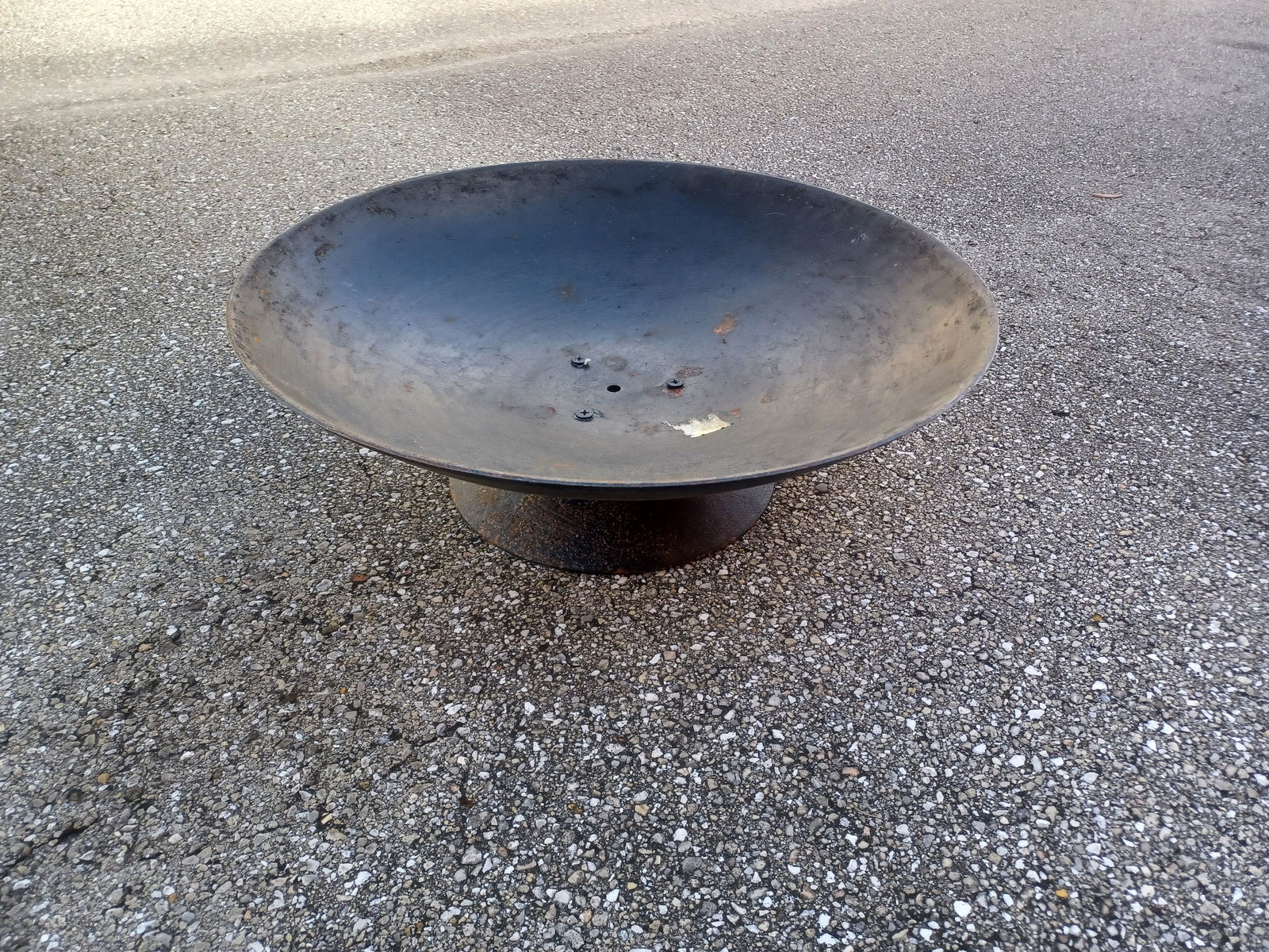 Heavy Wrought Iron Fire Pit / Never Used (1 of 8)