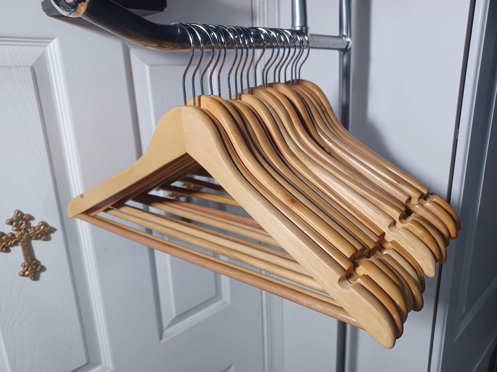 Lot of 18 Wooden Hangers: Lot of 18 Wooden Hangers