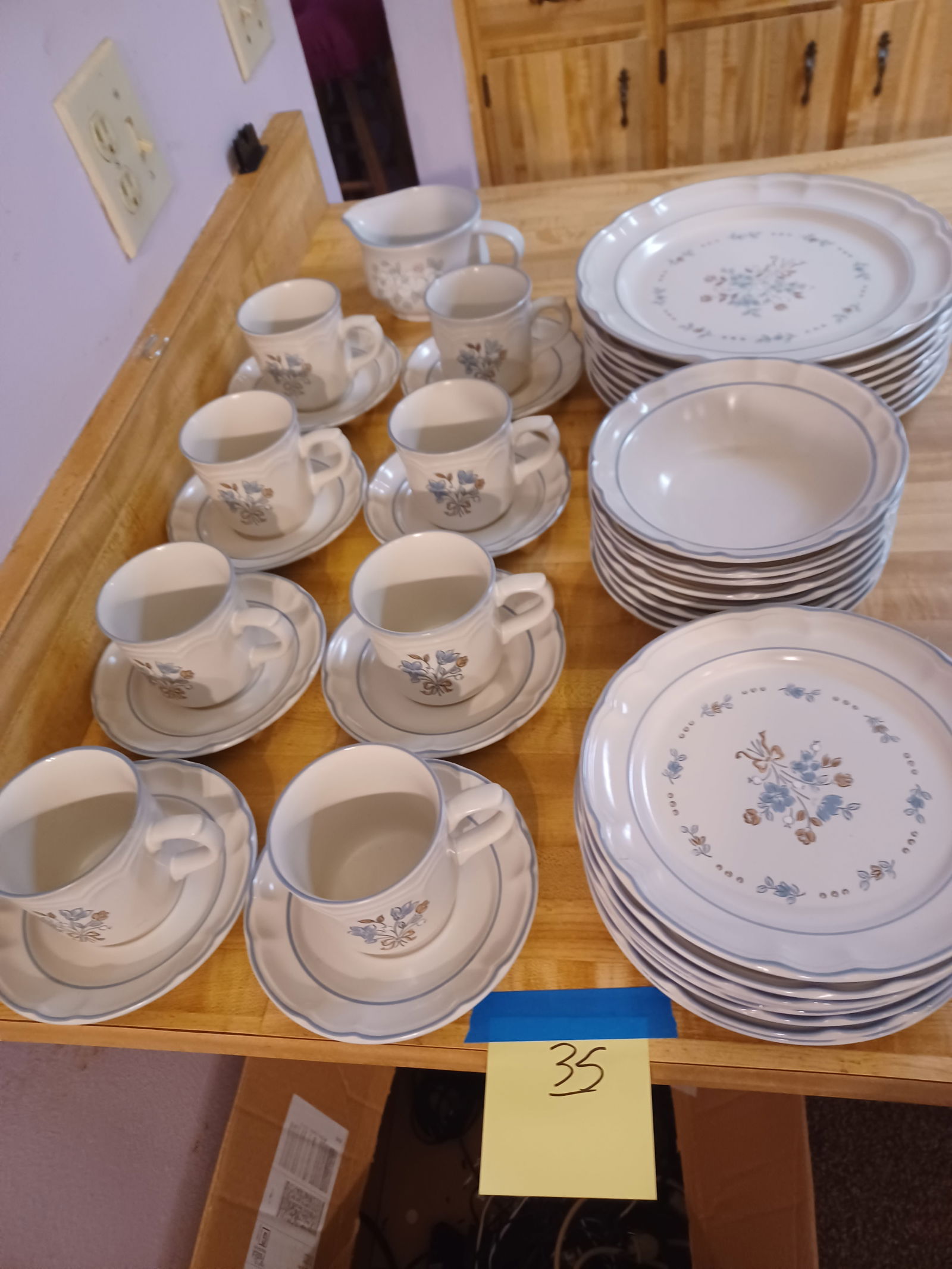 Large Cordella China Set (1 of 6)