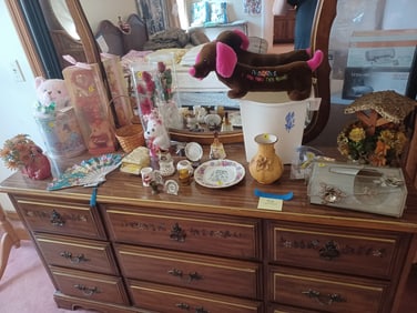 Large Lot of Decor items/ all seen on dresser top