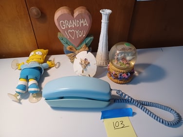 Mixed Lot with Vintage Phone