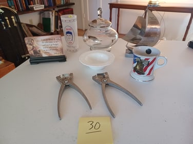 Misc Lot Nutcrackers, Phil Regan Chcago Cubs Glass, Boremia Crystal, etc