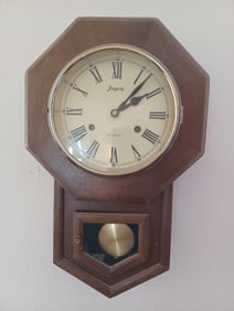 Vintage Spiegele Wall Clock / Winds but wont work past few minutes
