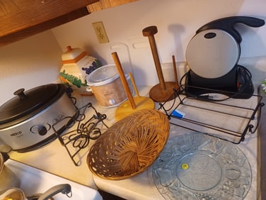 Mixed Kitchen Lot with Waffle Maker, Crock Pots, etc