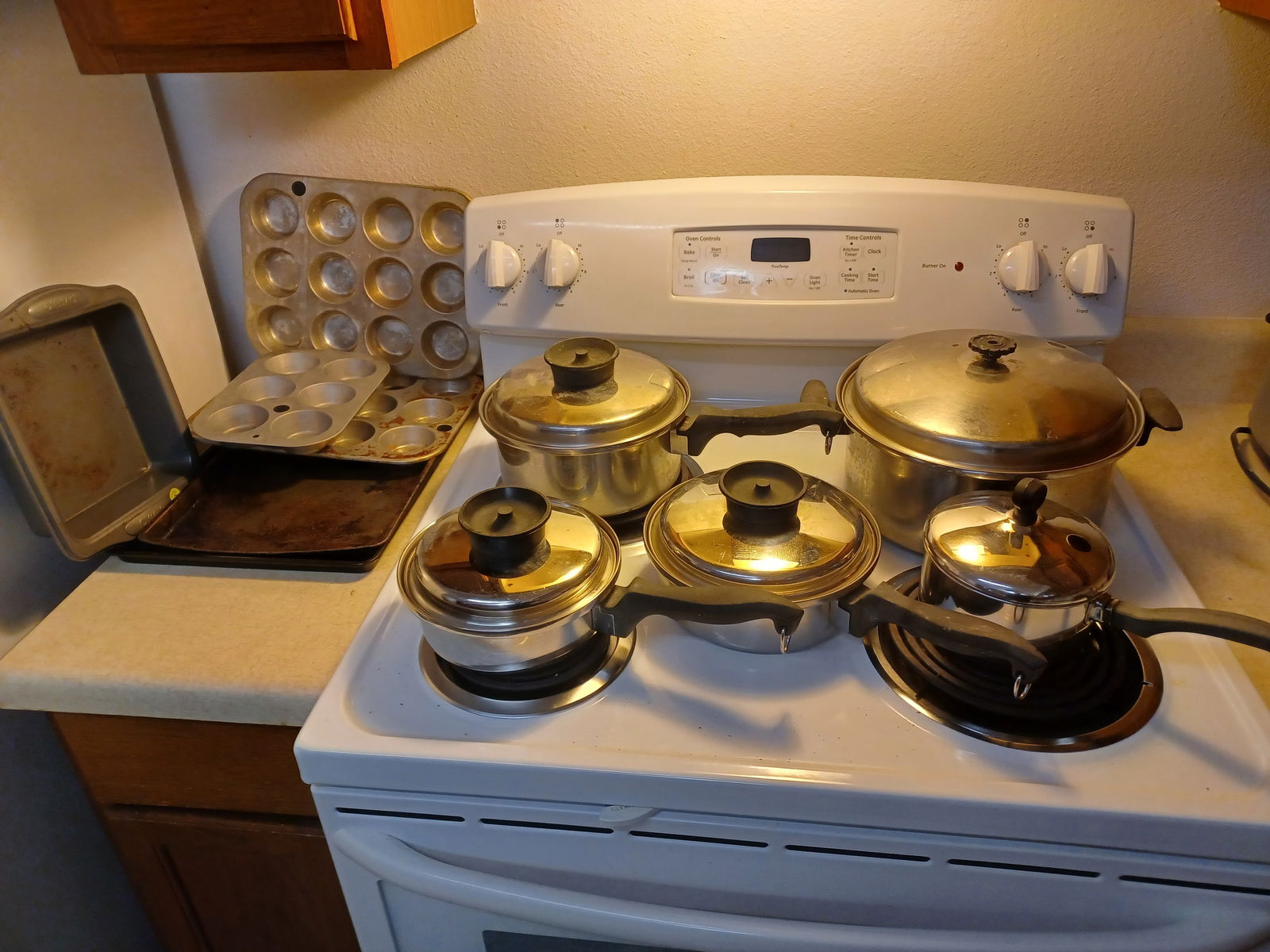 Large Lot Pots & Pans, Muffin Pans, Baking Pans, Etc (1 of 14)