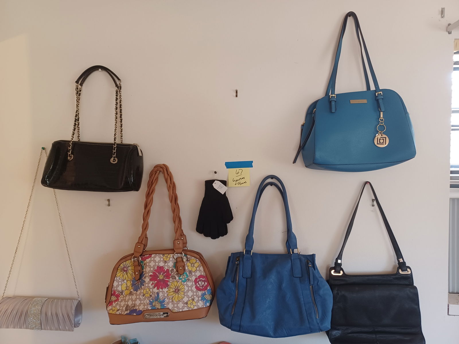 Lot of 6 Purses & Gloves/ Liz Claiborne, Rosetti, etc (1 of 11)