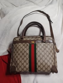 Vintage Gucci GG Supreme Boston Bag with Red Felt Bag / as seen