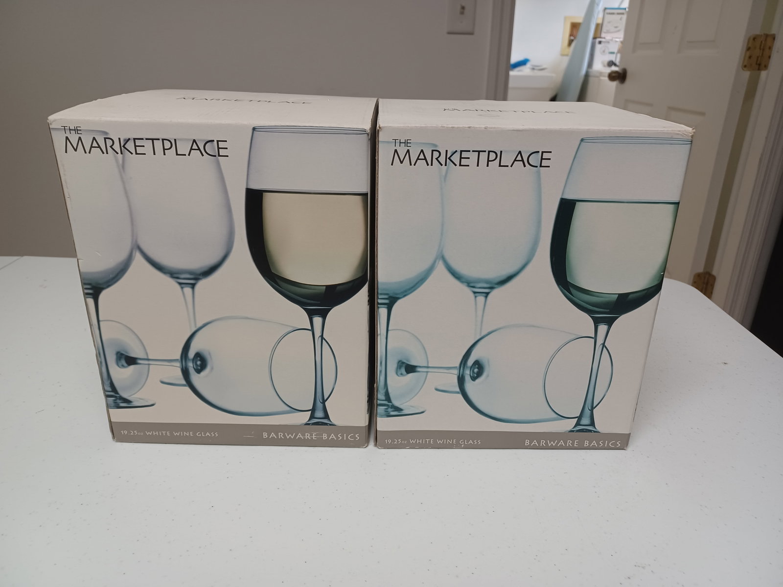 NEW 2 boxes Wine Glasses: NEW 2 boxes Wine Glasses