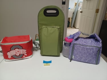 Lot Insulated Lunch carriers