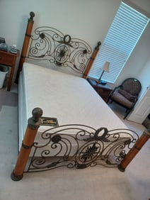 Stunning Queen Metal & Wood Bed with Medic Spinal Bracer Mattress Set/ Mattress is immaculate