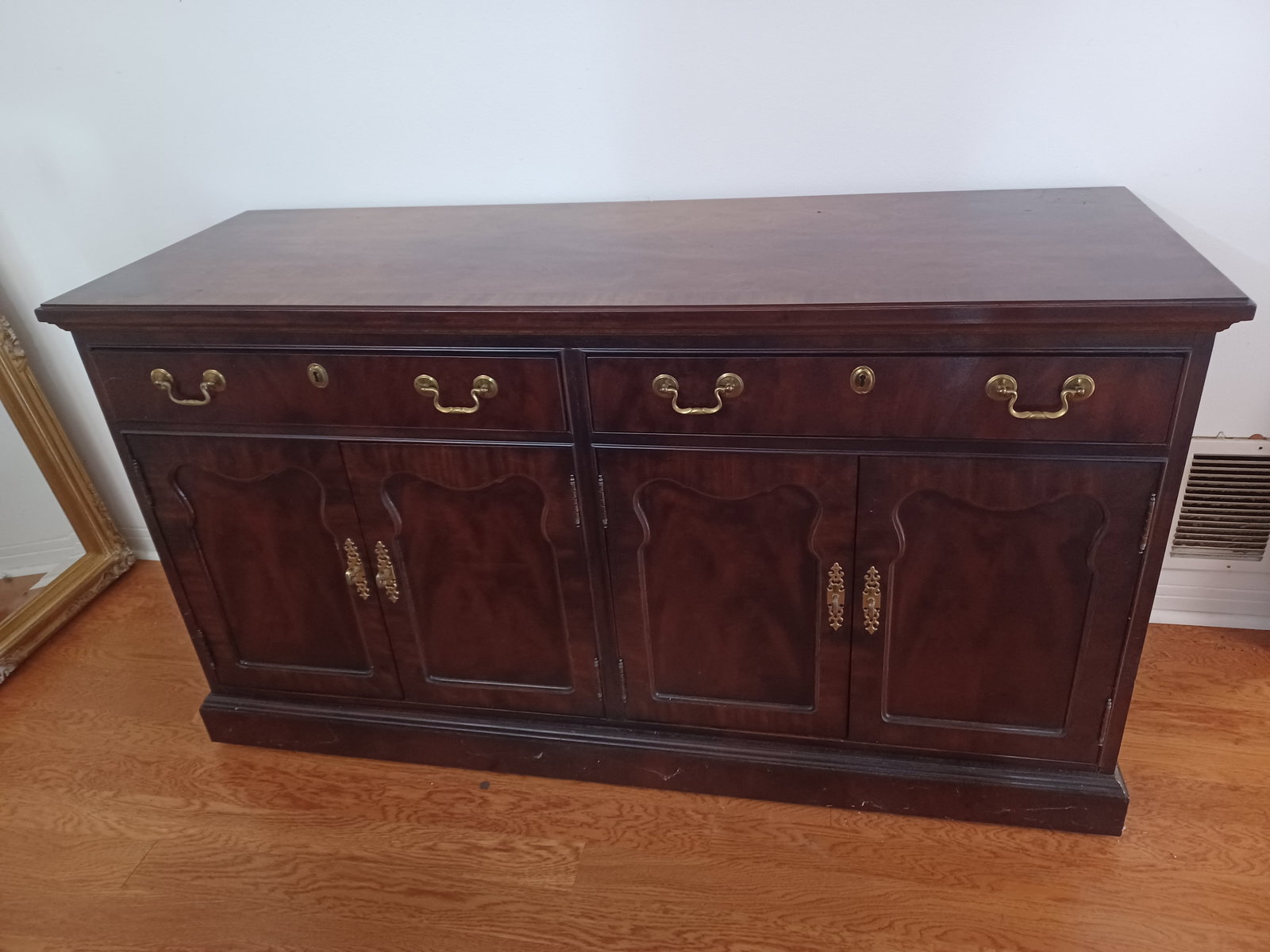 Vintage Thomasville Mahogany Buffet Side Board: Vintage Thomasville Mahogany Buffet Side Board