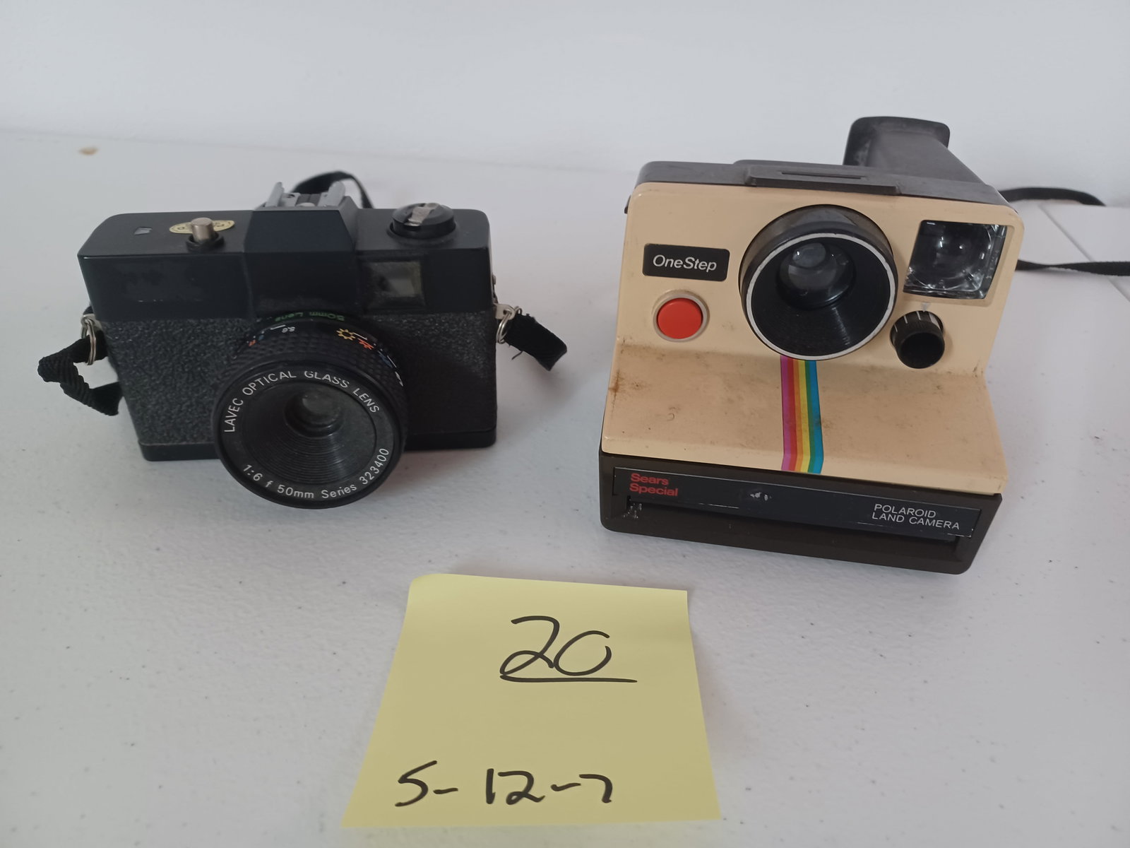 Vintage Lot of Cameras/ Polaroid/ as seen/ mechanics move but untested (1 of 9)