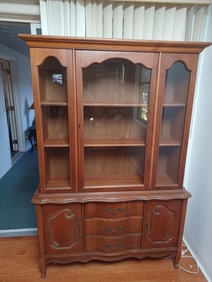 Beautiful Vintage Basset China Hutch