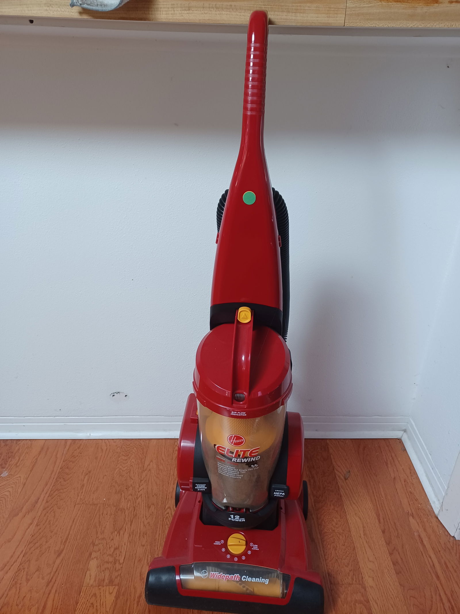 Hoover Elite Rewind Vacume (1 of 5)