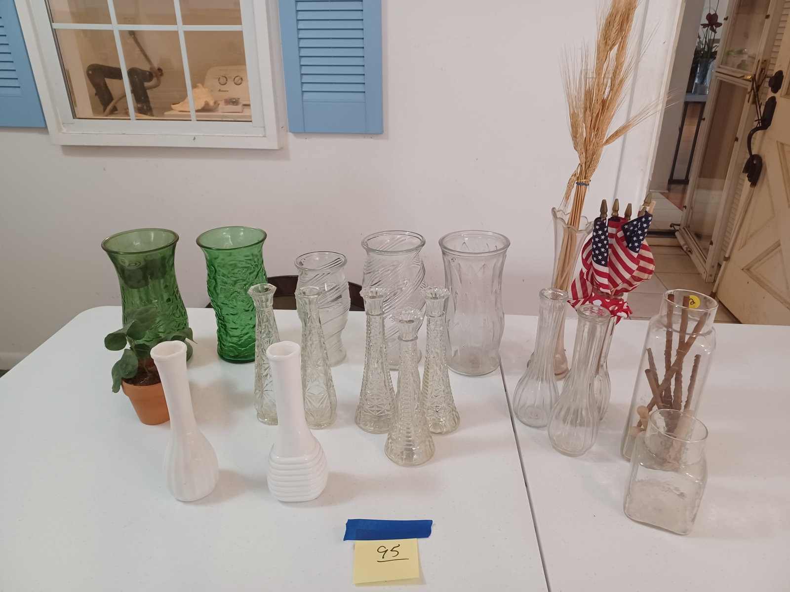 Lot of Vintage Flower Vases: Lot of Vintage Flower Vases