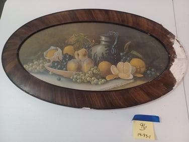 Vintage Oval Picture Frame/ Damaged as seen