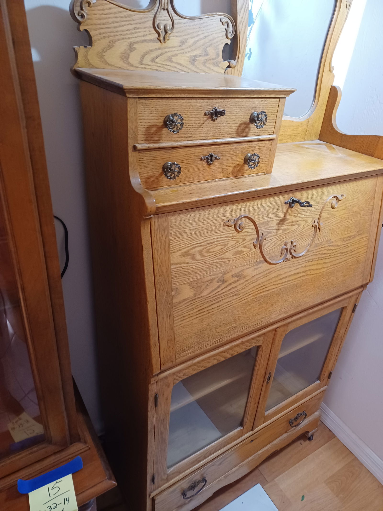 Beautiful Oak Victorian Drop Front Secretary / Has working locks with keys - 14