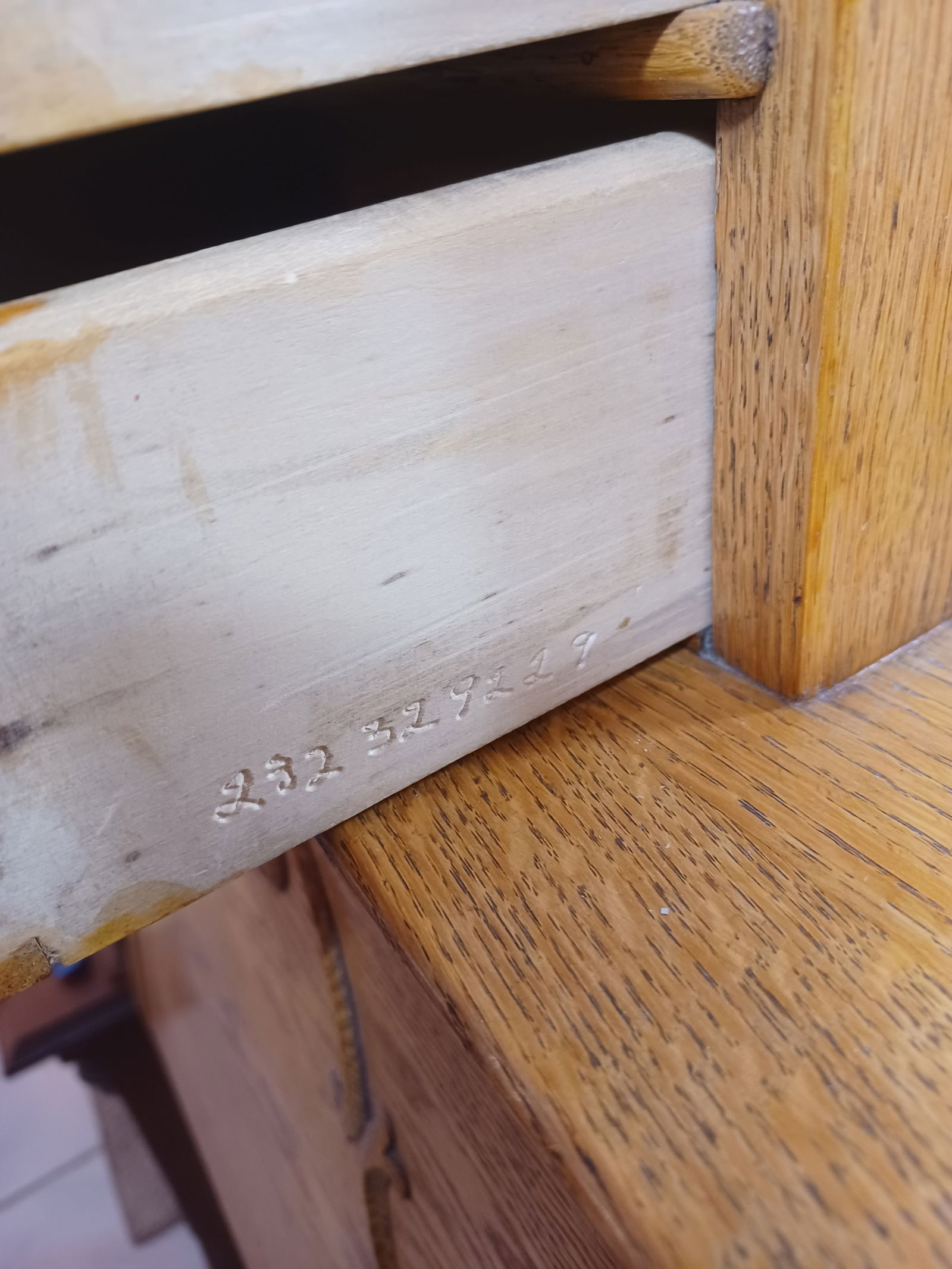 Beautiful Oak Victorian Drop Front Secretary / Has working locks with keys - 8