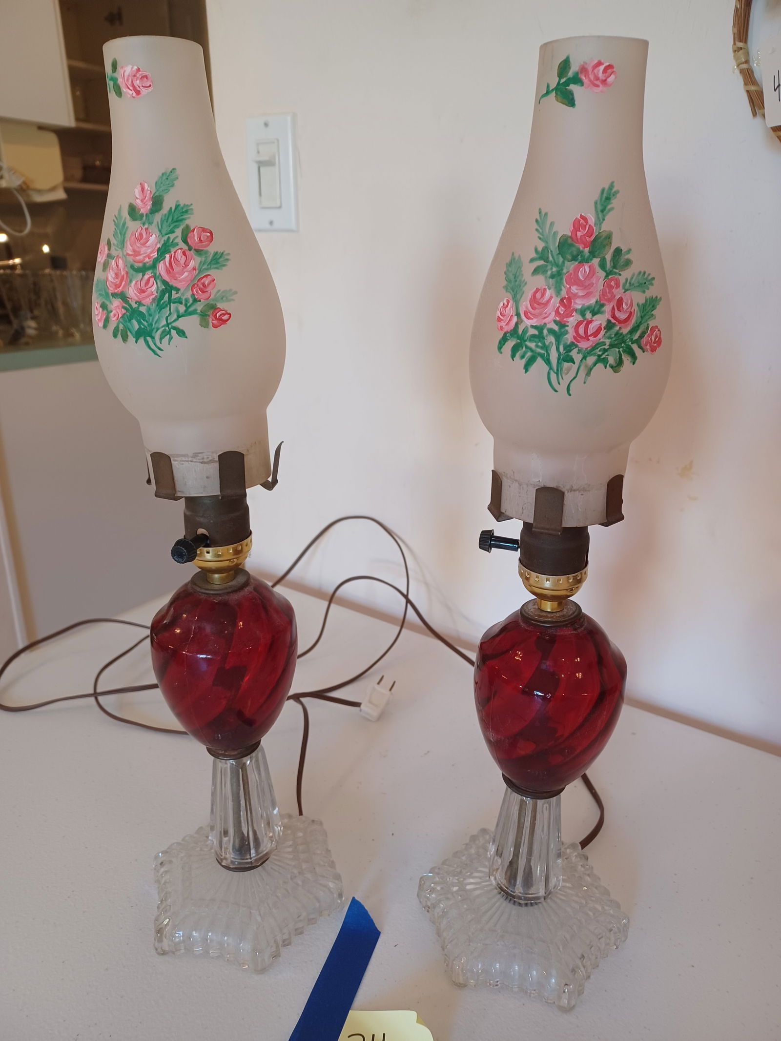 Vintage Hand Painted Globed Dresser Lamps: Vintage Hand Painted Globed Dresser Lamps