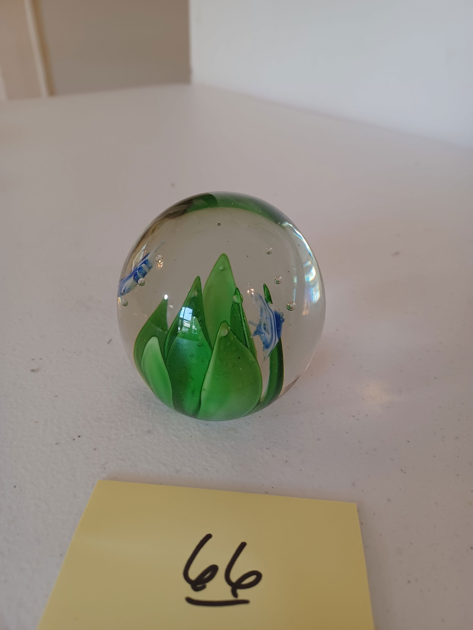 Vintage Artglass paperweight: Vintage Artglass paperweight