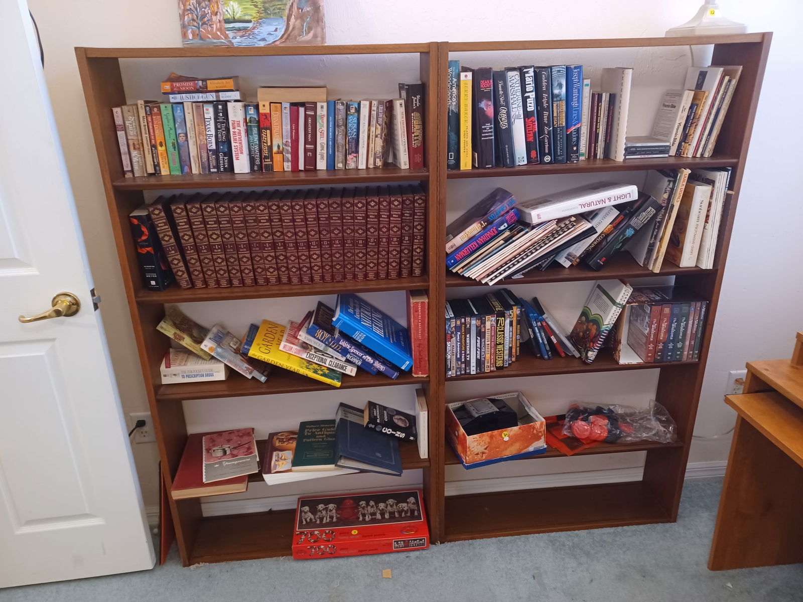Very Unique Bookshelf / Folds to make a deeper bookshelf / contents not included: Very Unique Bookshelf / Folds to make a deeper bookshelf / contents not included