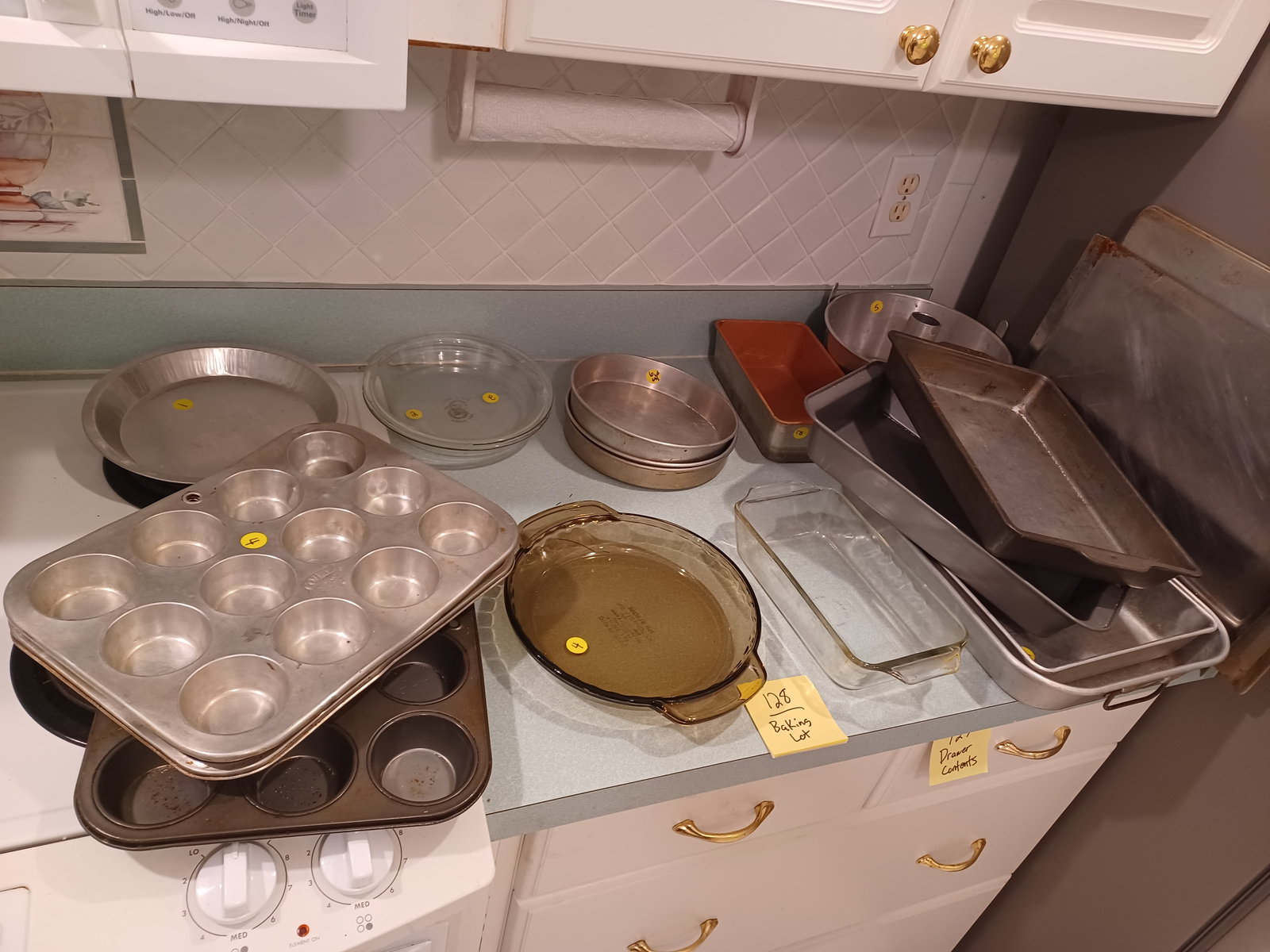 Large Lot of Baking Ware/ all seen on countertop (1 of 5)