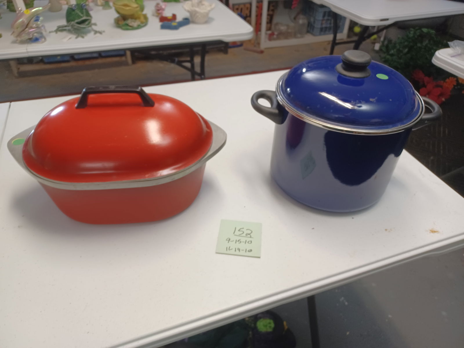 Rare Vintage Orange Club Ware Roaster and Blue Enameled Stock Pot: Rare Vintage Orange Club Ware Roaster and Blue Enameled Stock Pot