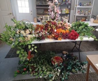 Large Floral and Greenery Lot all seen on and below table