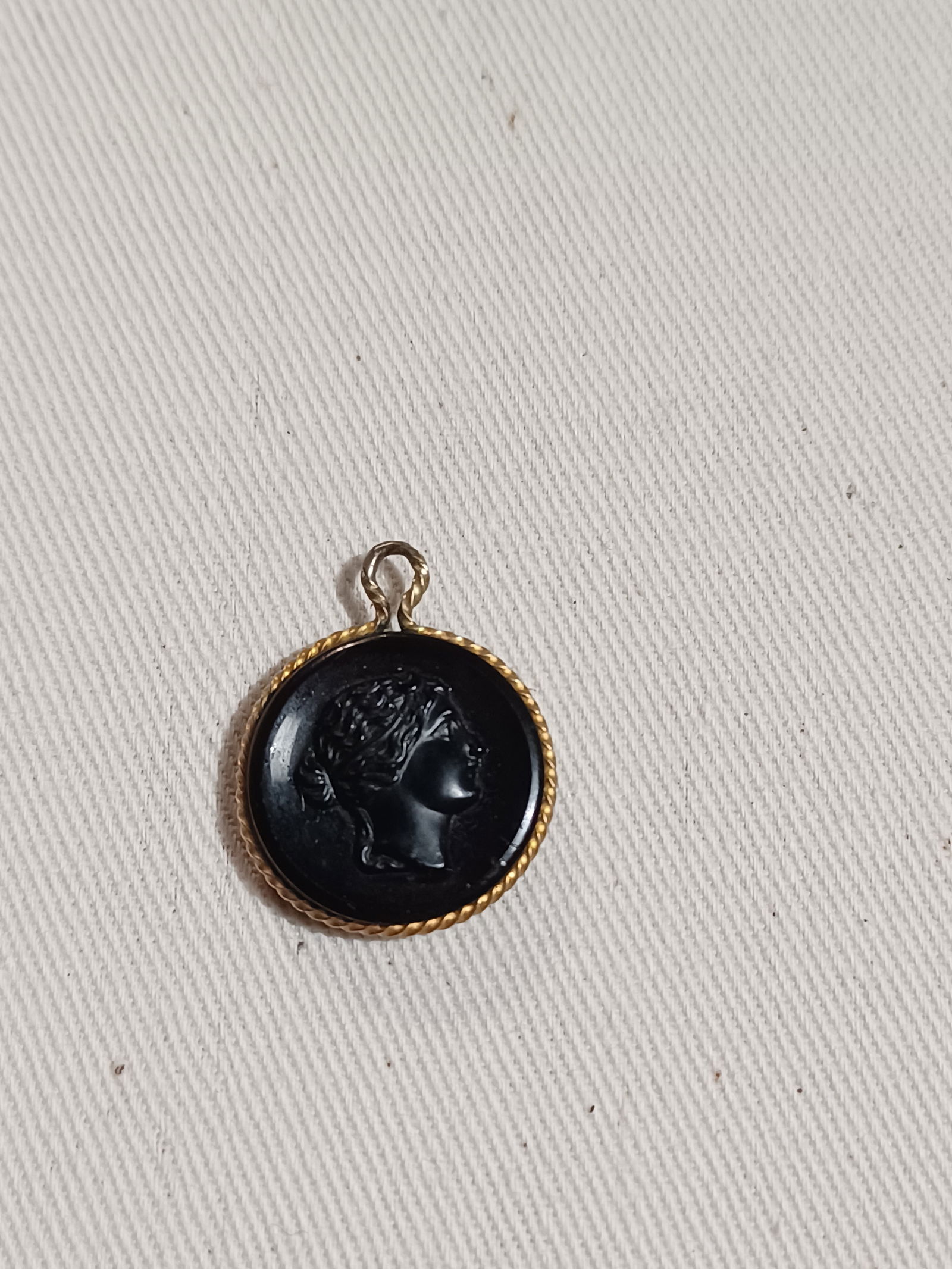 Victorian Dark Amber Cameo Pendant: Victorian Dark Amber Cameo Pendant