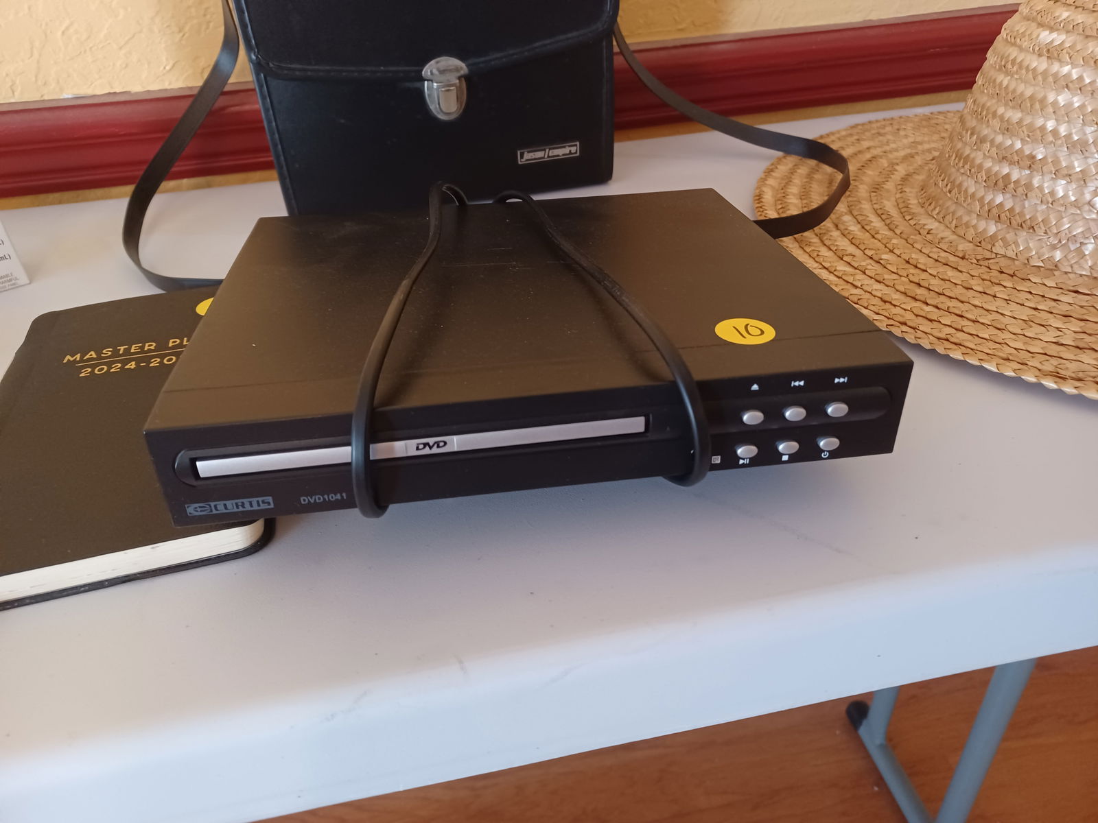 Mixed Lot Belts, Hat, DVD player, etc - 4