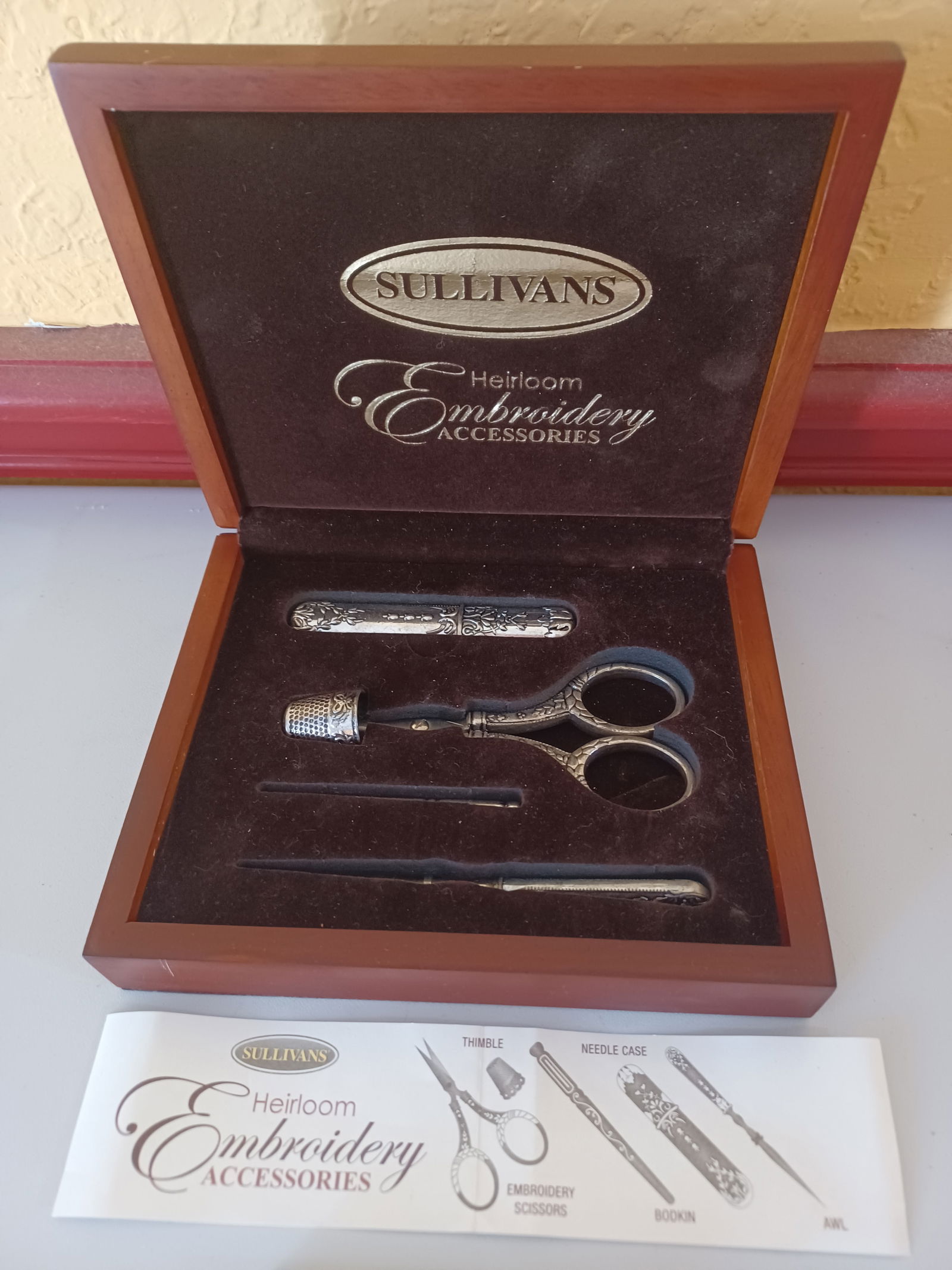 NEW in Box Sullivans Heirloom Embroidery Accessories: NEW in Box Sullivans Heirloom Embroidery Accessories