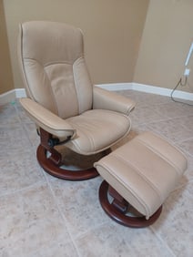 Incredible Ekornes Recliner and Footstool.  Minimal Wear as seen in photos