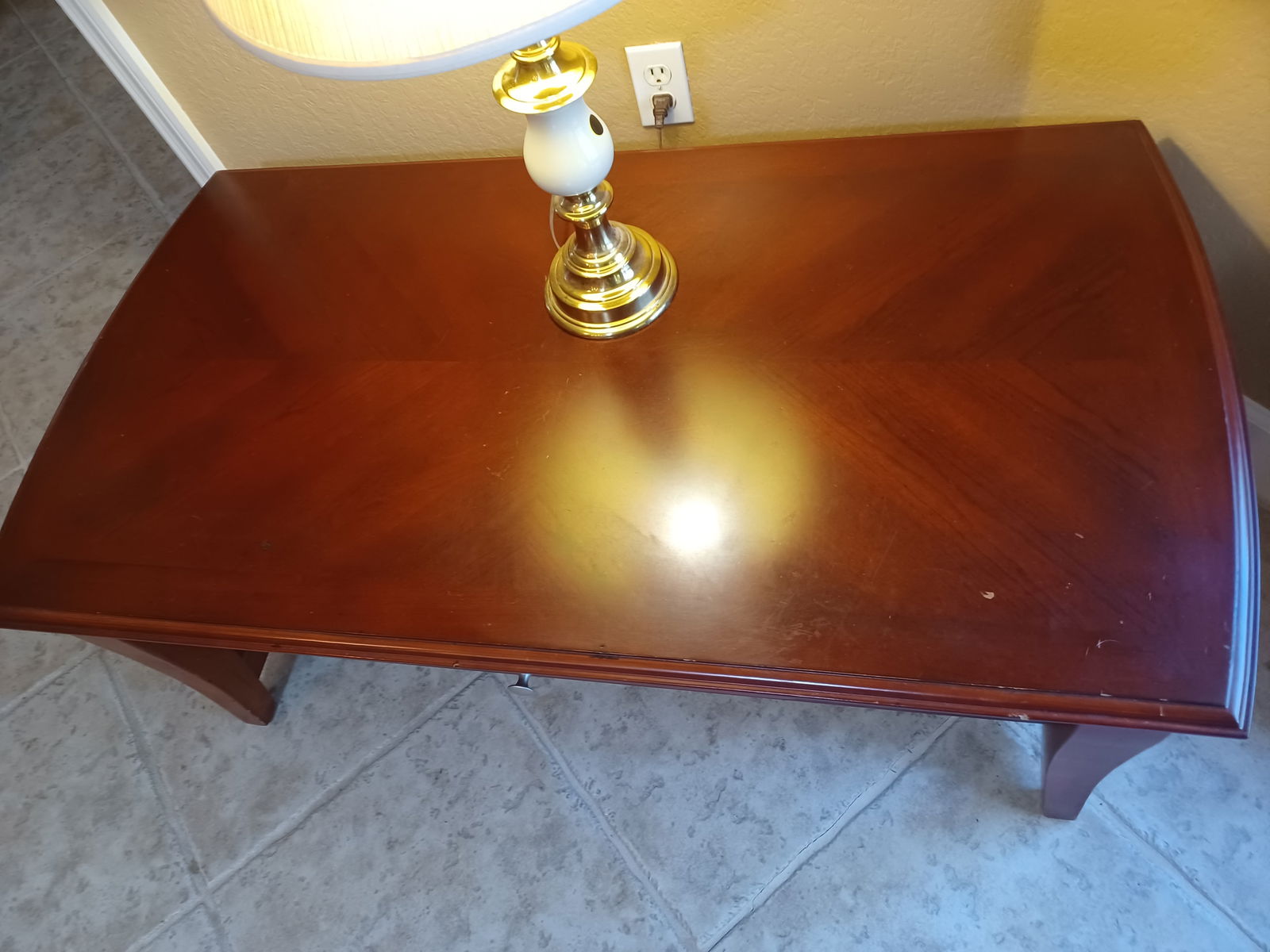 Mahogany Coffee Table and Lamp/ some wear as seen - 4