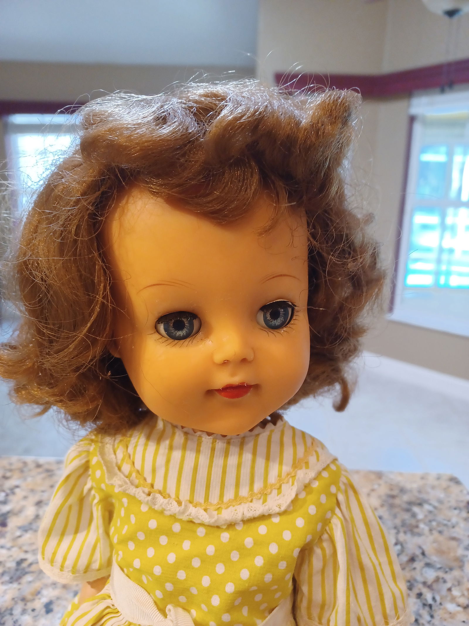 Vintage Ideal Doll/ Makes noise when picked up/ Eyes Close / Great Shape - 3