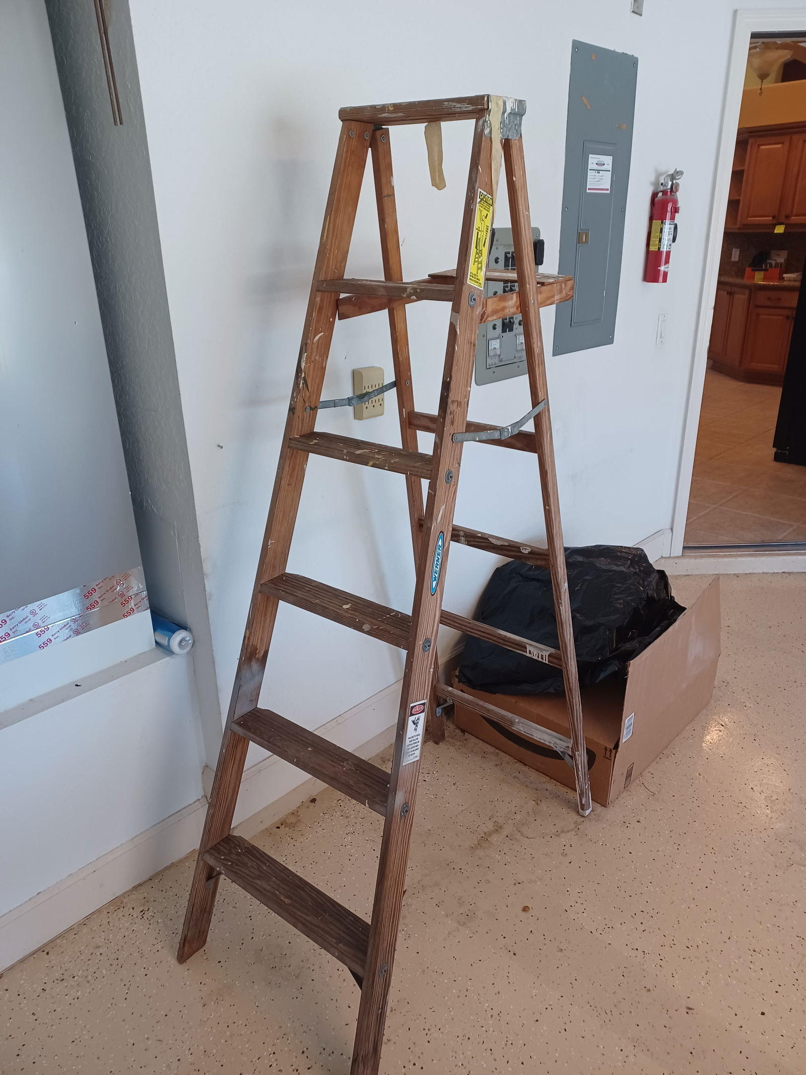 6 foot Werner Wood Ladder - 3