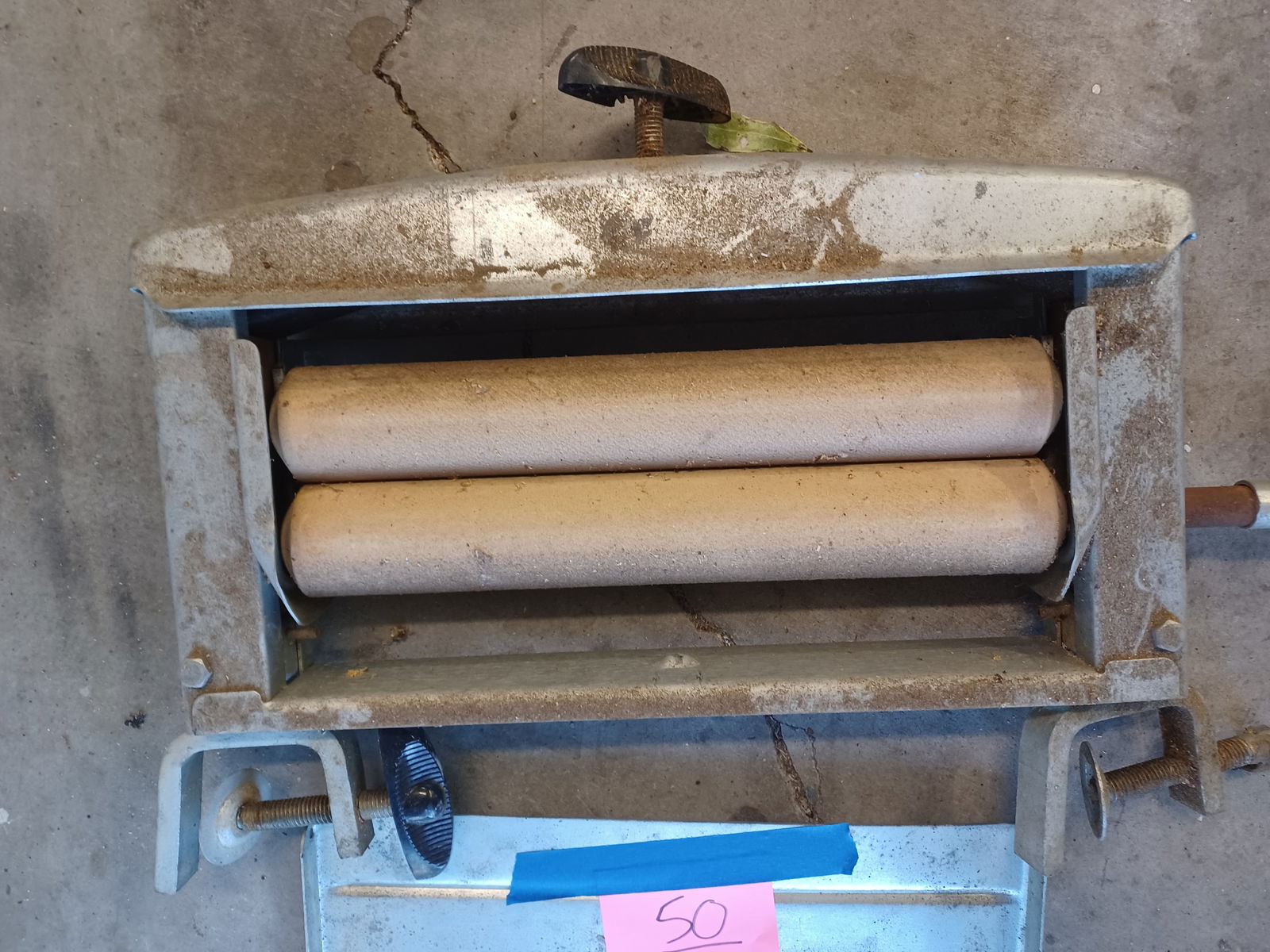 Vintage Wringer for wash Tub - 2