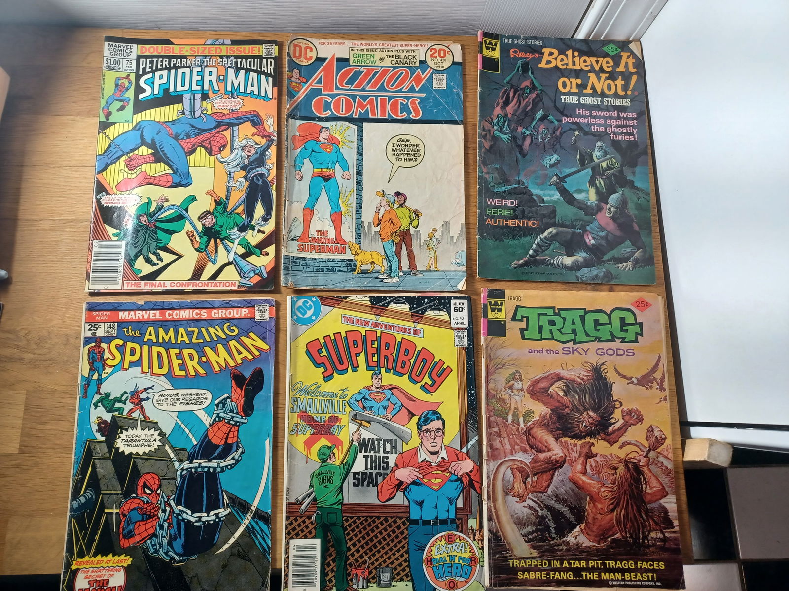 Lot of 6 Comic Books / As seen (1 of 5)